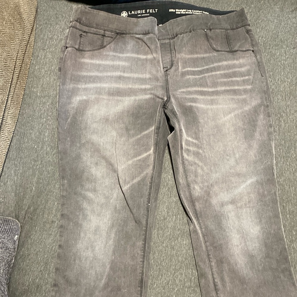 Laurie Felt Silky Straight Leg Comfort Waist jeans 2X